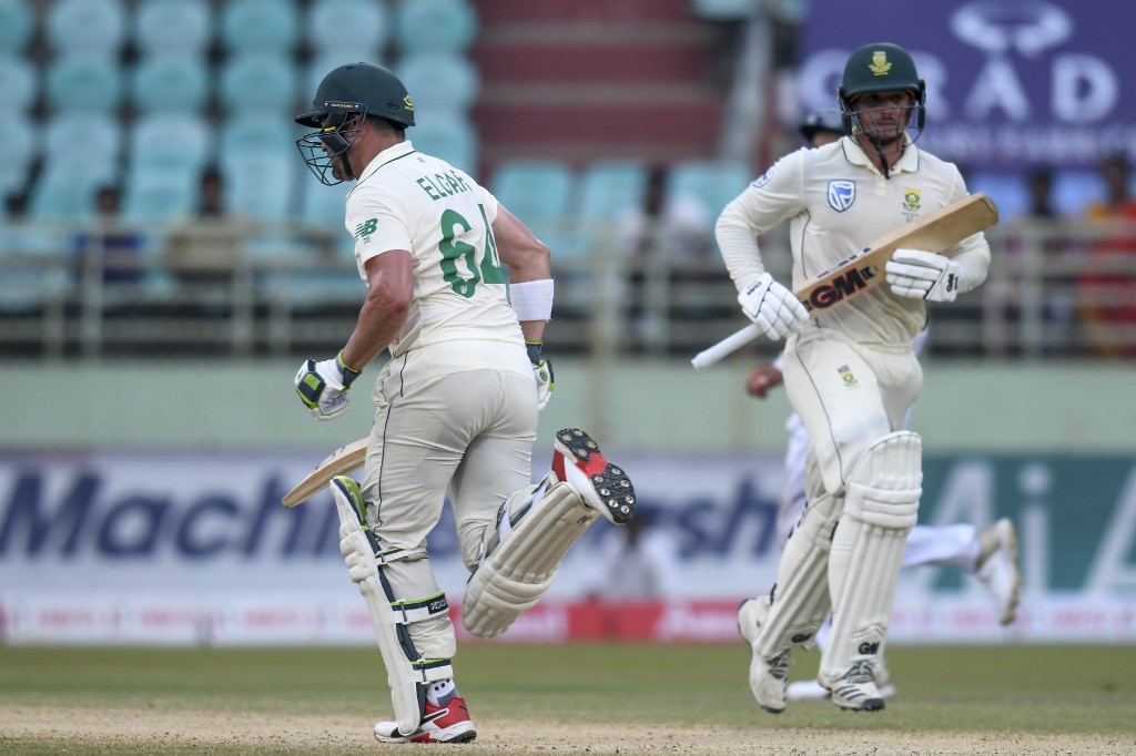 Dean Elgar - Quinton de Kock